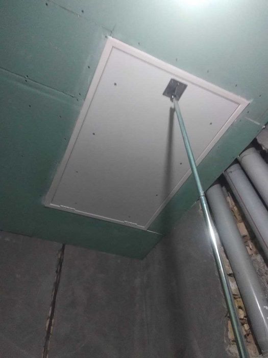 Люк на мансарду с лестницей