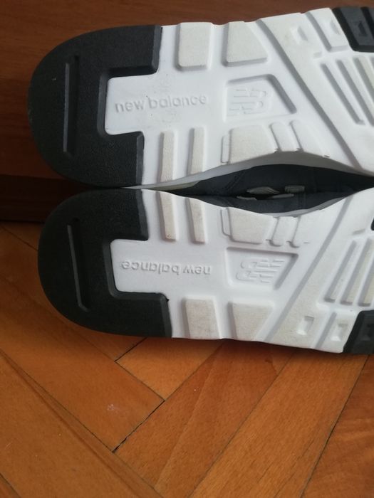 Оригинален New Balance 997H номер 45 като нови