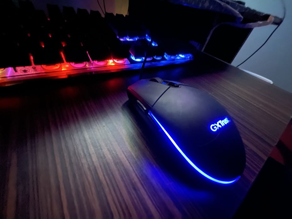 Vand pc ram 16gb i5-9400f2.90hz 1tb ssd 1100 de lei totu