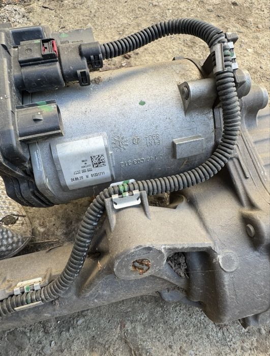 Caseta directie volvo xc90 T8 2021 defecta Piatra Neamt • OLX.ro