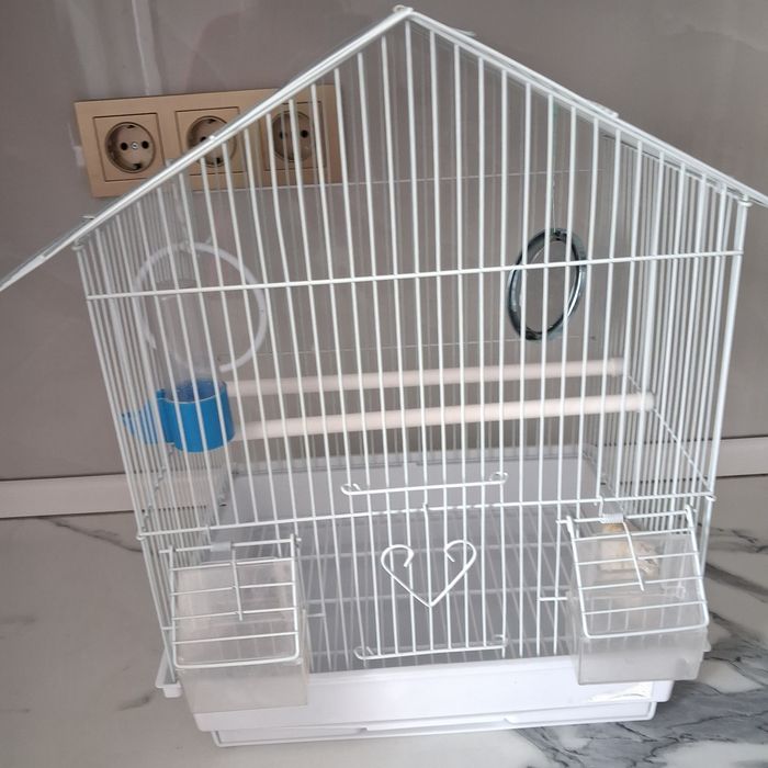 Продам клетку для попугаев