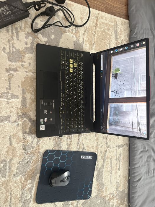Продам Ноут ASER INTEL COR I5. F15  в отличном состояний