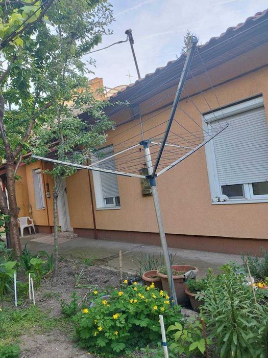 vind casa in curte comuna