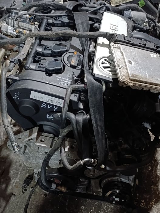 Двигатель на Фольксваген Пассат В6 2л BVY  FSI