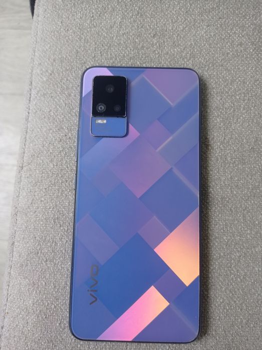 Продам .Vivo V21e