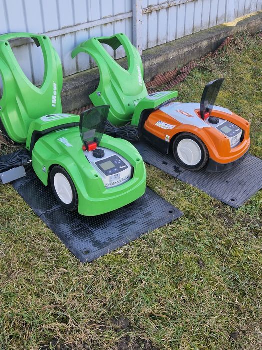 Robot tuns iarba, gazon Stihl, Wiking