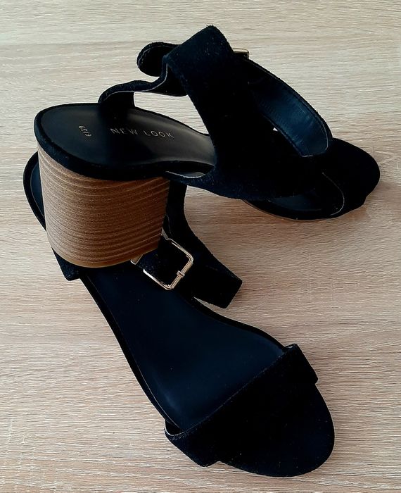 Апрески със забележка/номер44/ иНови сандали NEW LOOK и стилни обувки