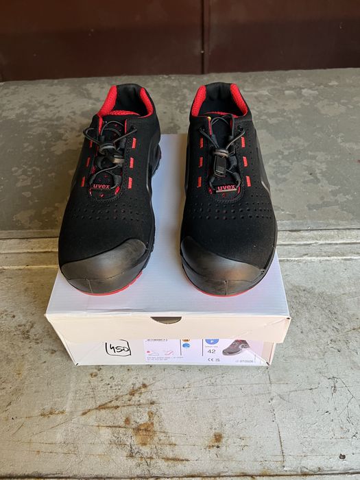 Vand pantofi protectie Uvex marimea 42