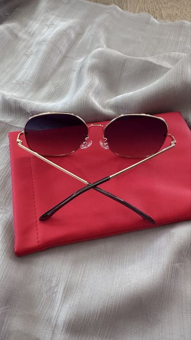 Дамски слънчеви очила GUESS