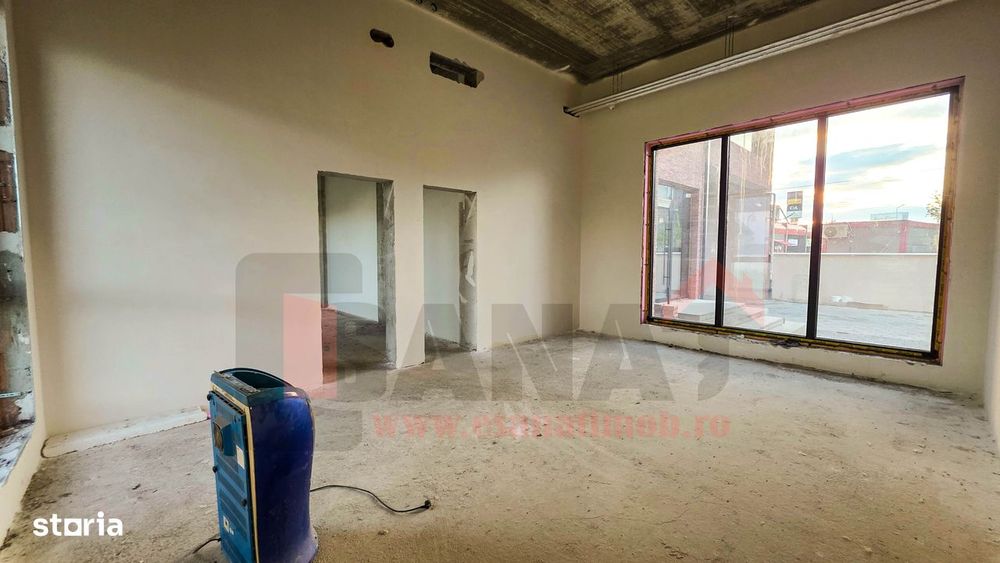 Spatiu Comercial | 262 Mp | Parter | VAD | 6 locuri parcare | VIDEO