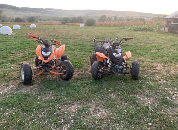 Vând 2 atvuri 250