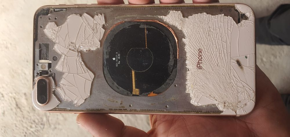 Ayfon pilata sotiladi