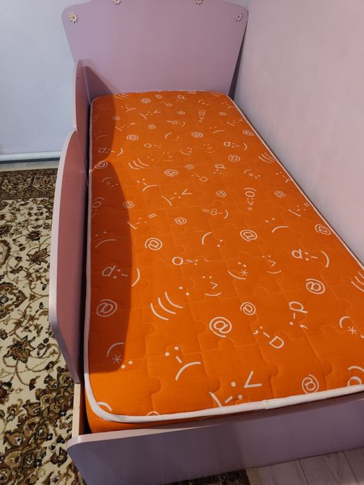 Продам детскую кровать.