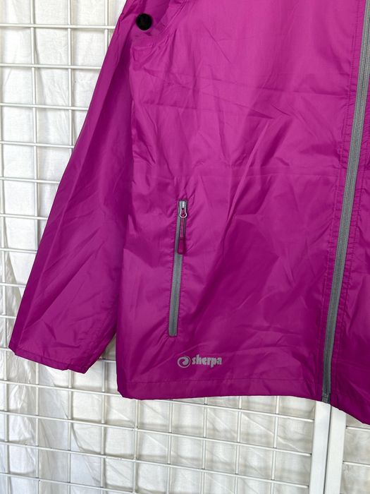 Дамско непромокаемо яке / ветровка Sherpa Outdoor (Birkot Damen Rainjacket) - размер XL, Отлично състояние