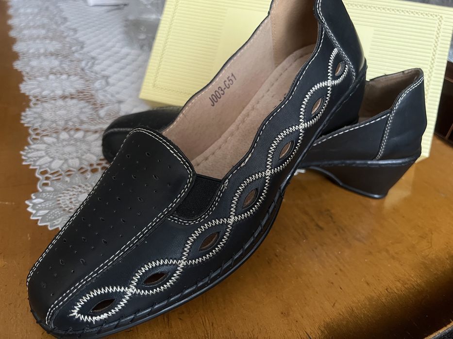 Женские туфли