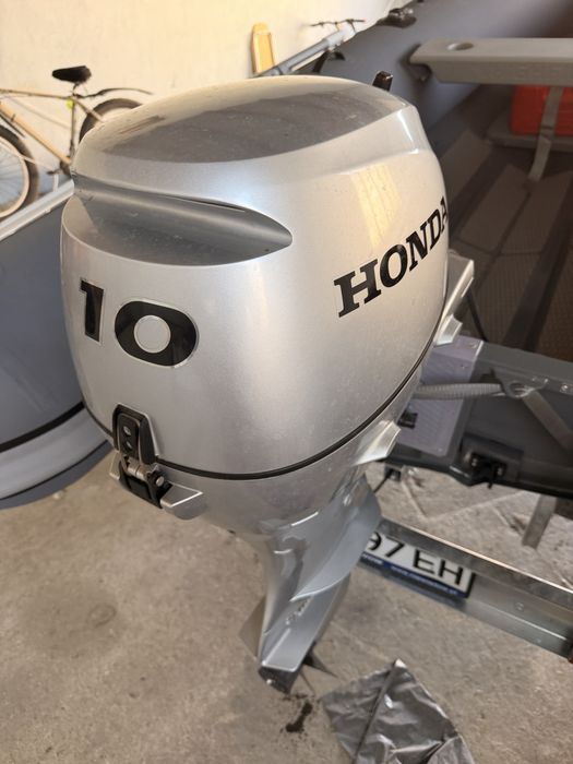 Лодка Нопda Honwave T32 IE3 двигател Honda BF10