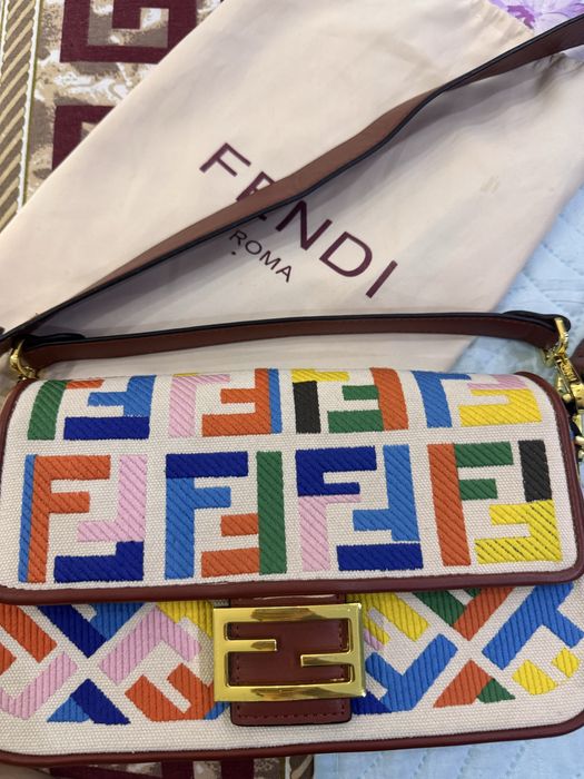 Продам сумку Fendi