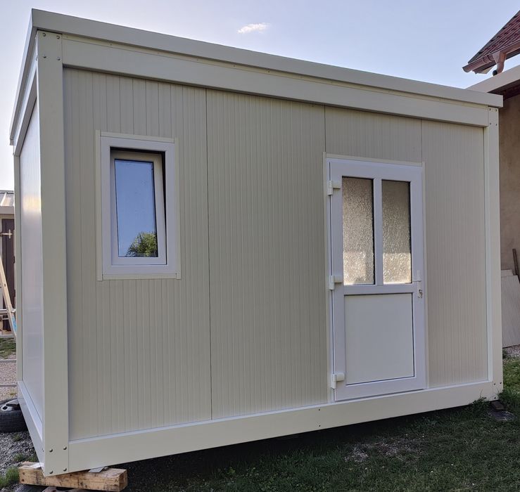 Vând containere structura