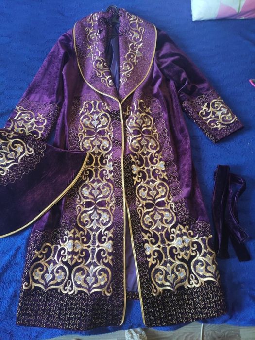 Продам национальную одежду