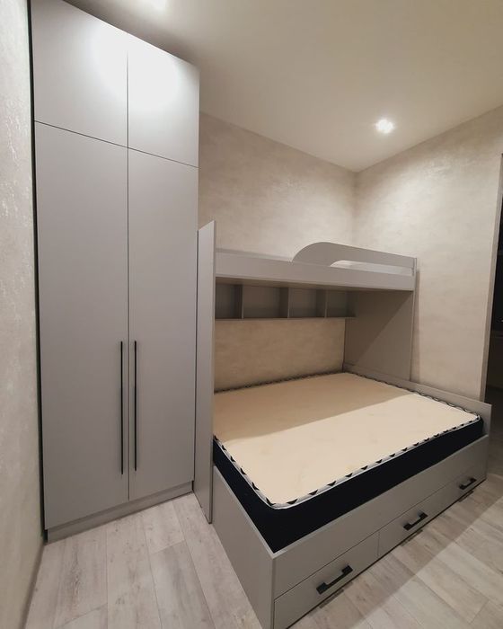 Салон Mebel Vitrina, Kuxni, Spalni, Apteka buyurtma olamiz