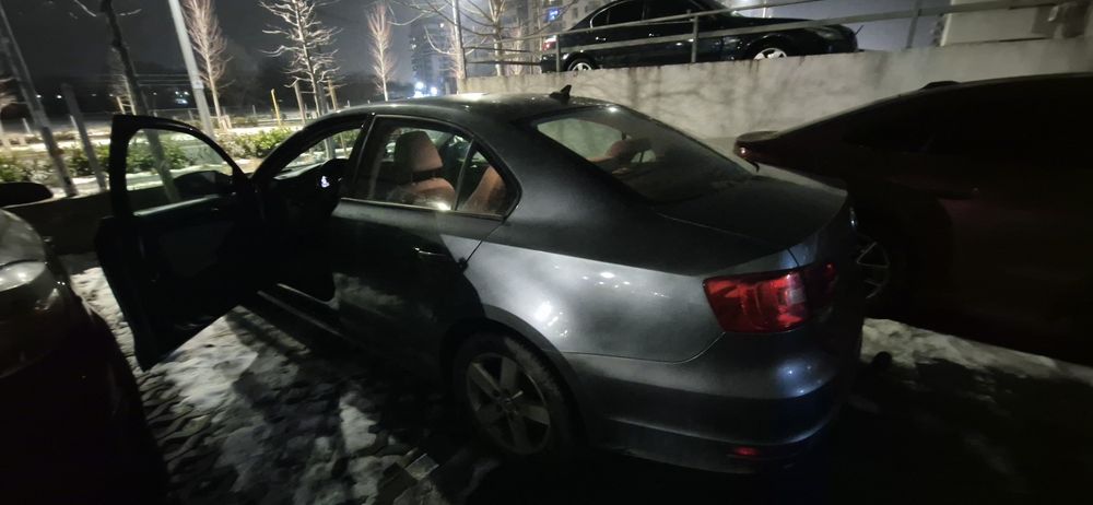 Vand Volkswagen Jetta 2.0 diesel, 2011