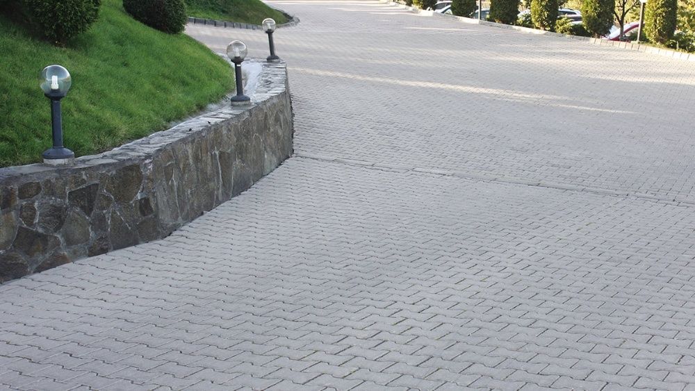 Pavaj vibropresat Ieftin! autoblocant, dublu T, I-uri