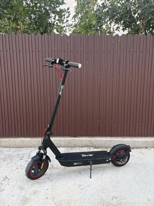 Vand trotineta electrica Siver