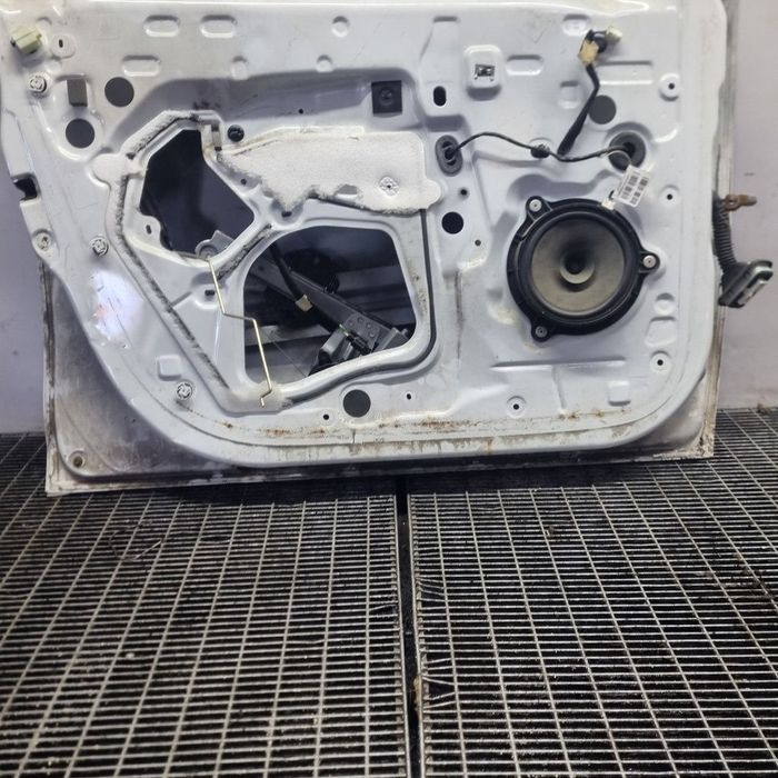 Usa Stanga Fata Dacia Dacia Logan II MCV 2013 - 2016 SUV 4 Usi Blanc Glacier DV369 (1422)