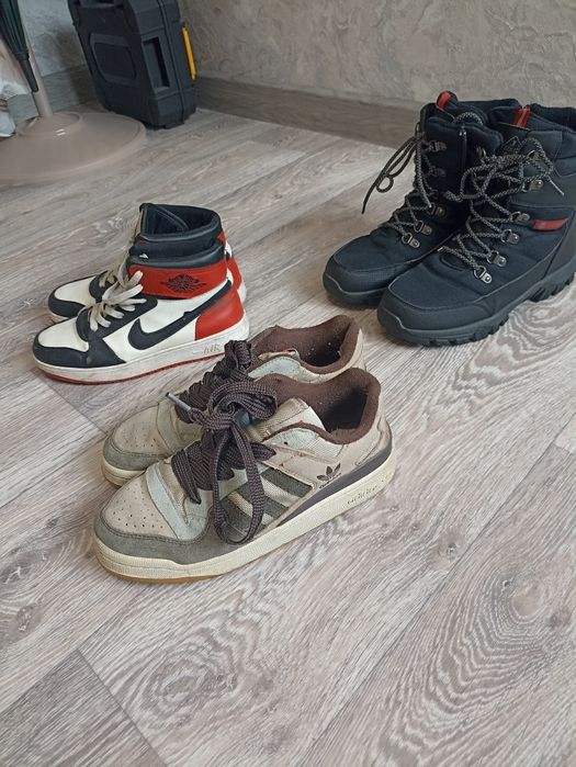 Продам обувь для подростка.