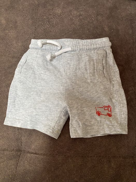 Одежда бренда Mothercare