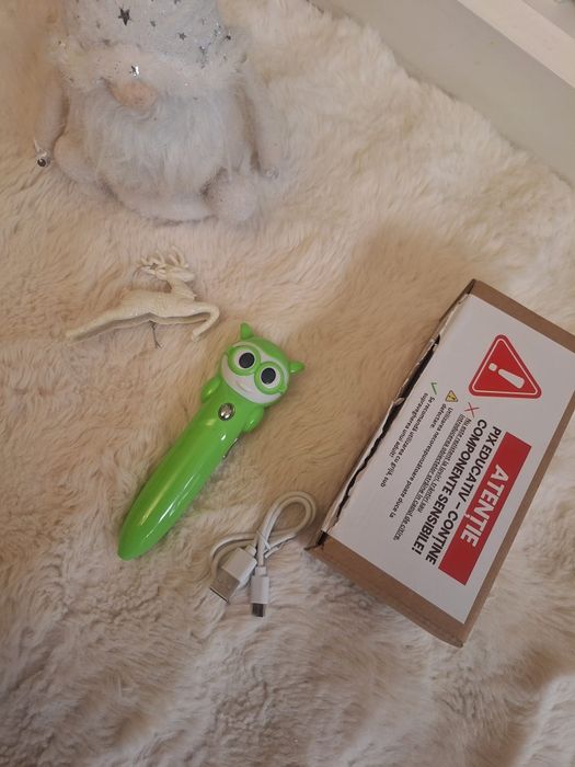 Creion interactiv Minibooks, nou în cutie