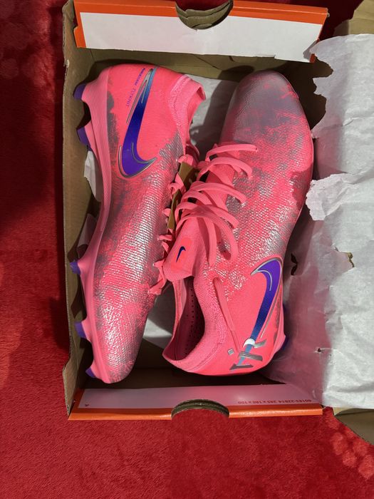 Ghete de fotbal nike