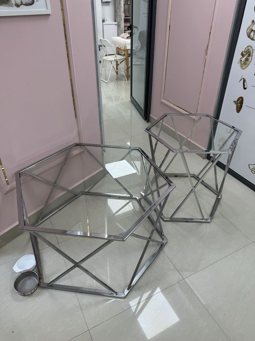 Set 2 mese decorative argintii Mobexpert cu blat din sticlă