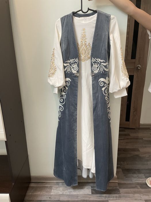 Платье на узату.