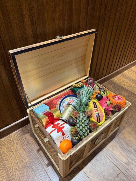 Премиум подарки корпоративные Оптом Сундуки мясные, фруктами и сладкие