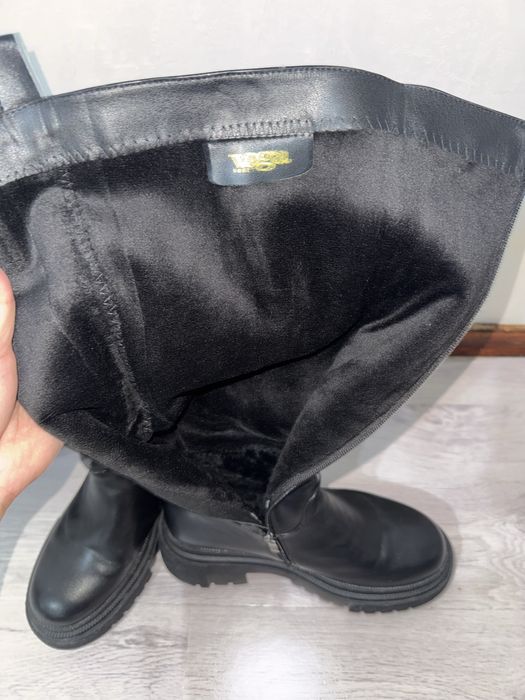 Продам зимные сапоги