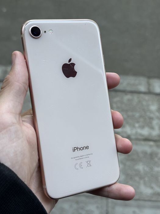 Продам iphone 8