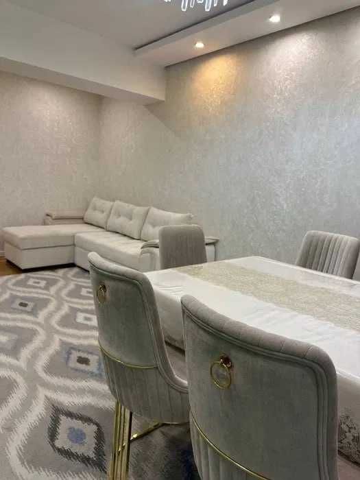 3-комн. 120 м², Мирабад, ЦУМ, метро Космонавтов, центр`
