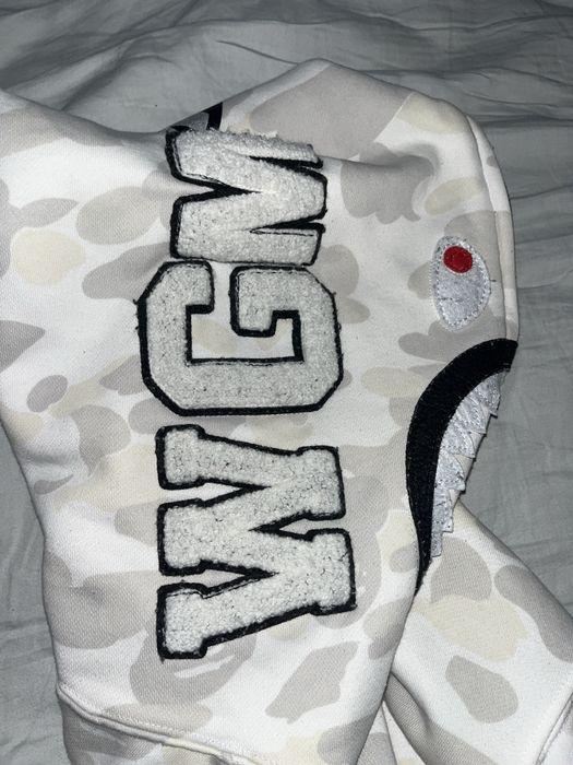 Bape hoodie white