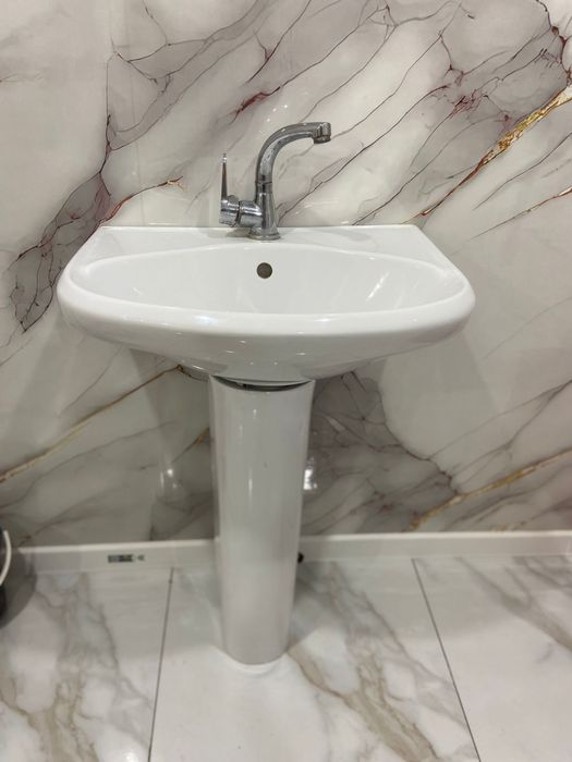 Раковина б/у норм состояние