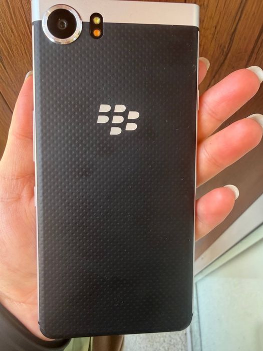 Американский телефон Black Berry