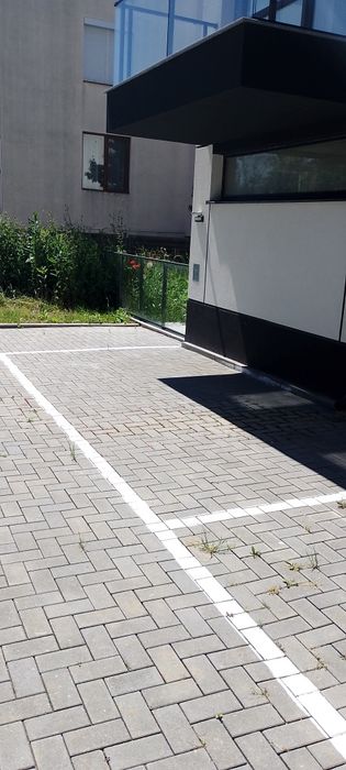 Паркомясто продавам