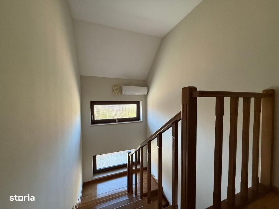 De vanzare Casa individuala in Barabant.