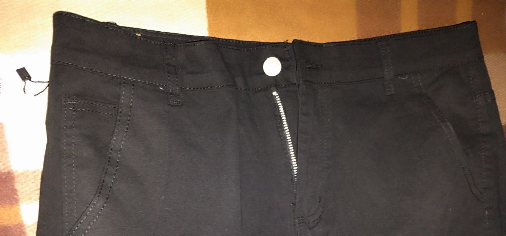 Джинсы новые 32 размер