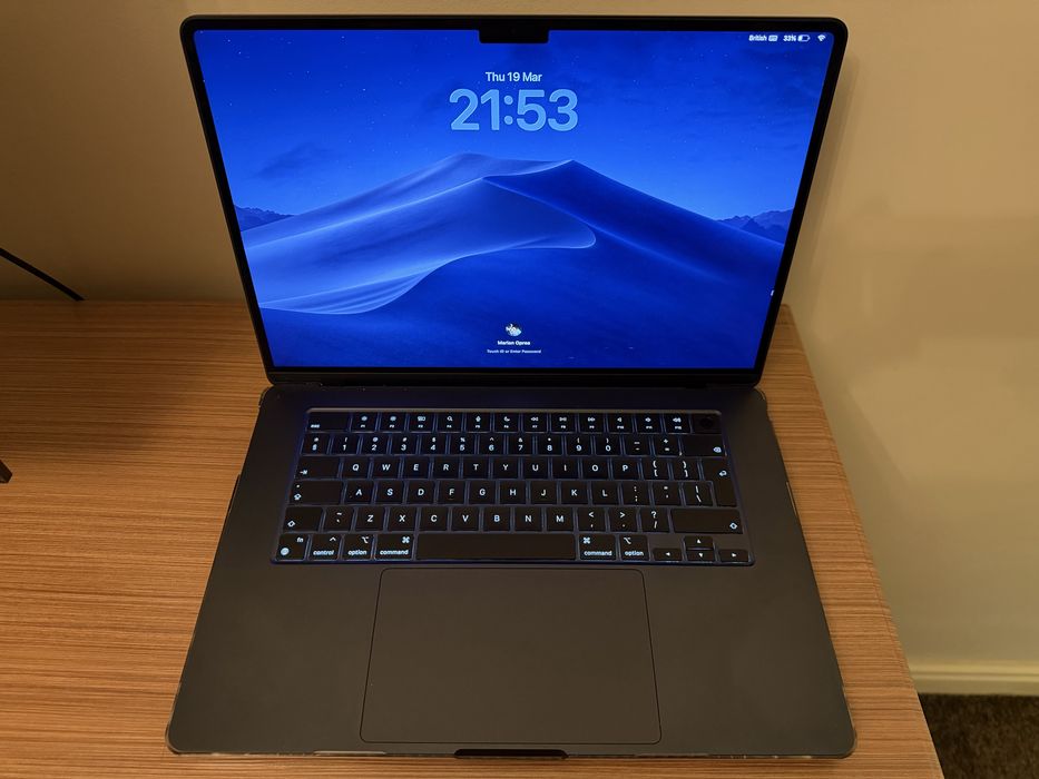 Apple Macbook Air 15.3" 8gb Ram 512Gb SSD 2024 IMPECABIL!!!