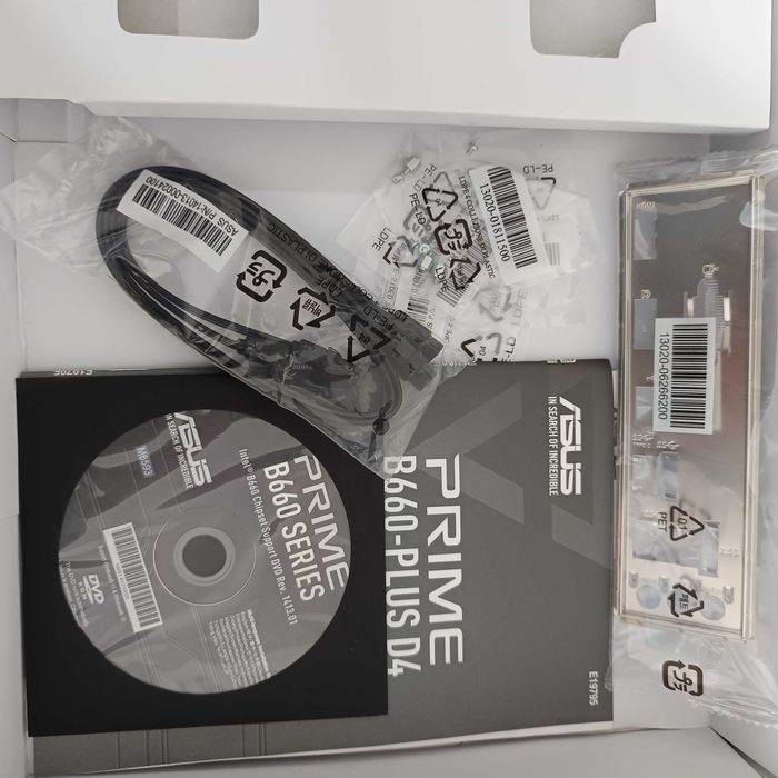 Kit Placa de baza Asus B660 Plus D4+Procesor I5 12400F ca NOU