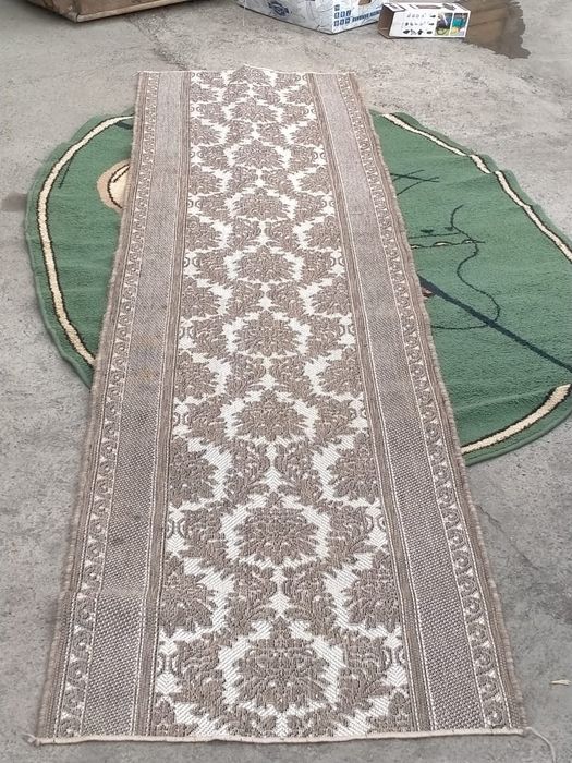 Продам ковёр красивый