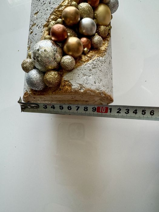 Голяма декоративна свещ с бетонова основа