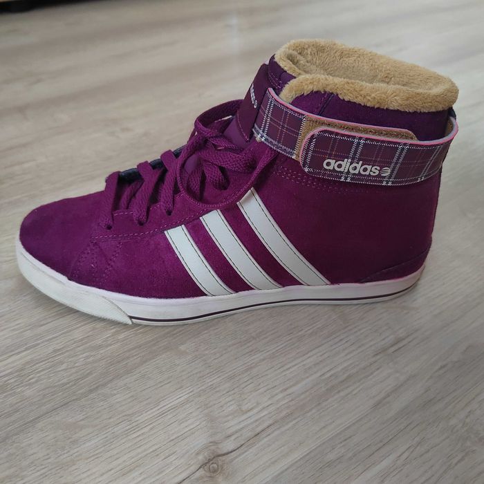 Дамски кецове Adidas