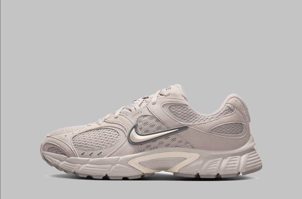 Nike V5 RNR 42.5 fit 42 originali noi